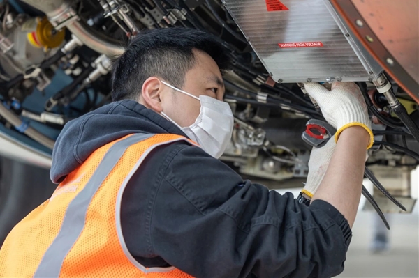 全球第一架的第一次！C919國(guó)產(chǎn)大飛機(jī)完成4A檢