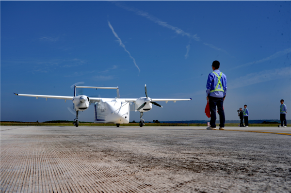 中國HH-100航空商用無人運輸機成功首飛：滿載700千克、可飛520千米