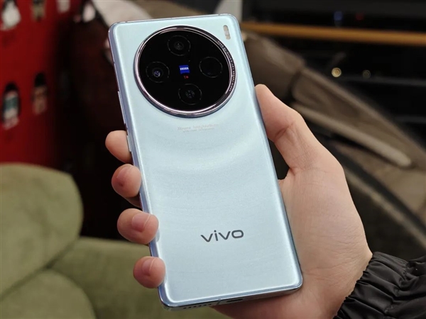 用了幾天vivo X200 Pro：我感覺(jué)友商壓力有點(diǎn)大啊